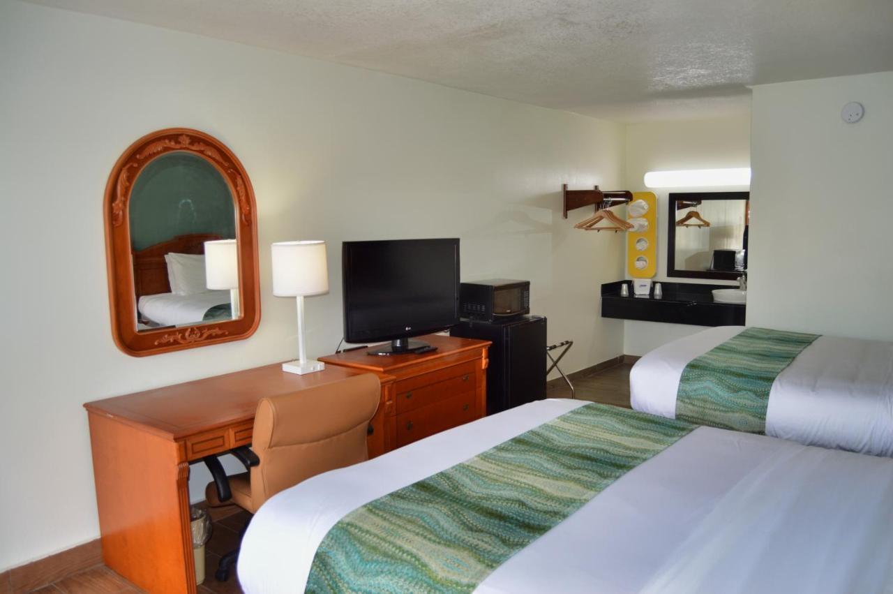 Days Inn By Wyndham Hardeeville Near Hilton Head Kültér fotó