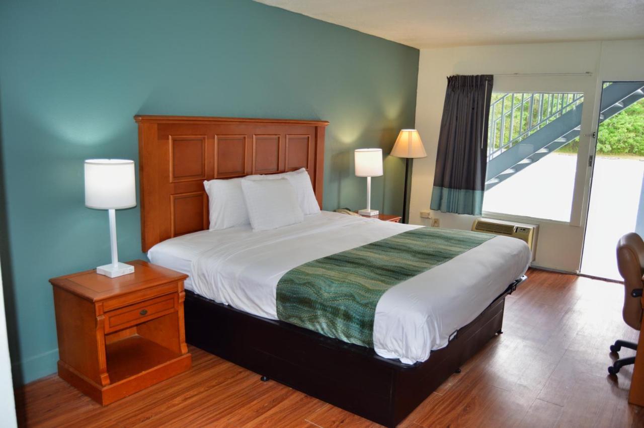 Days Inn By Wyndham Hardeeville Near Hilton Head Kültér fotó