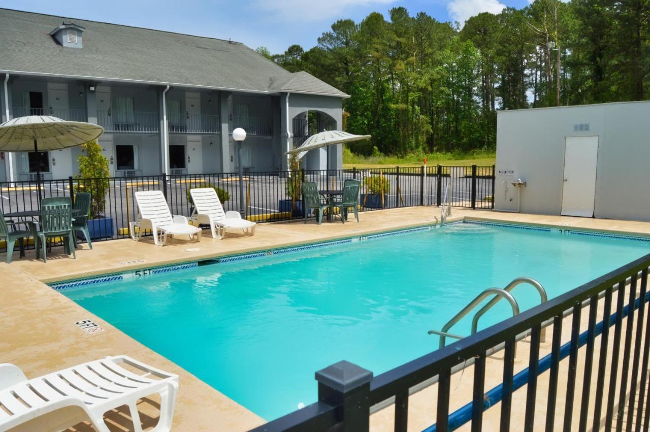 Days Inn By Wyndham Hardeeville Near Hilton Head Kültér fotó
